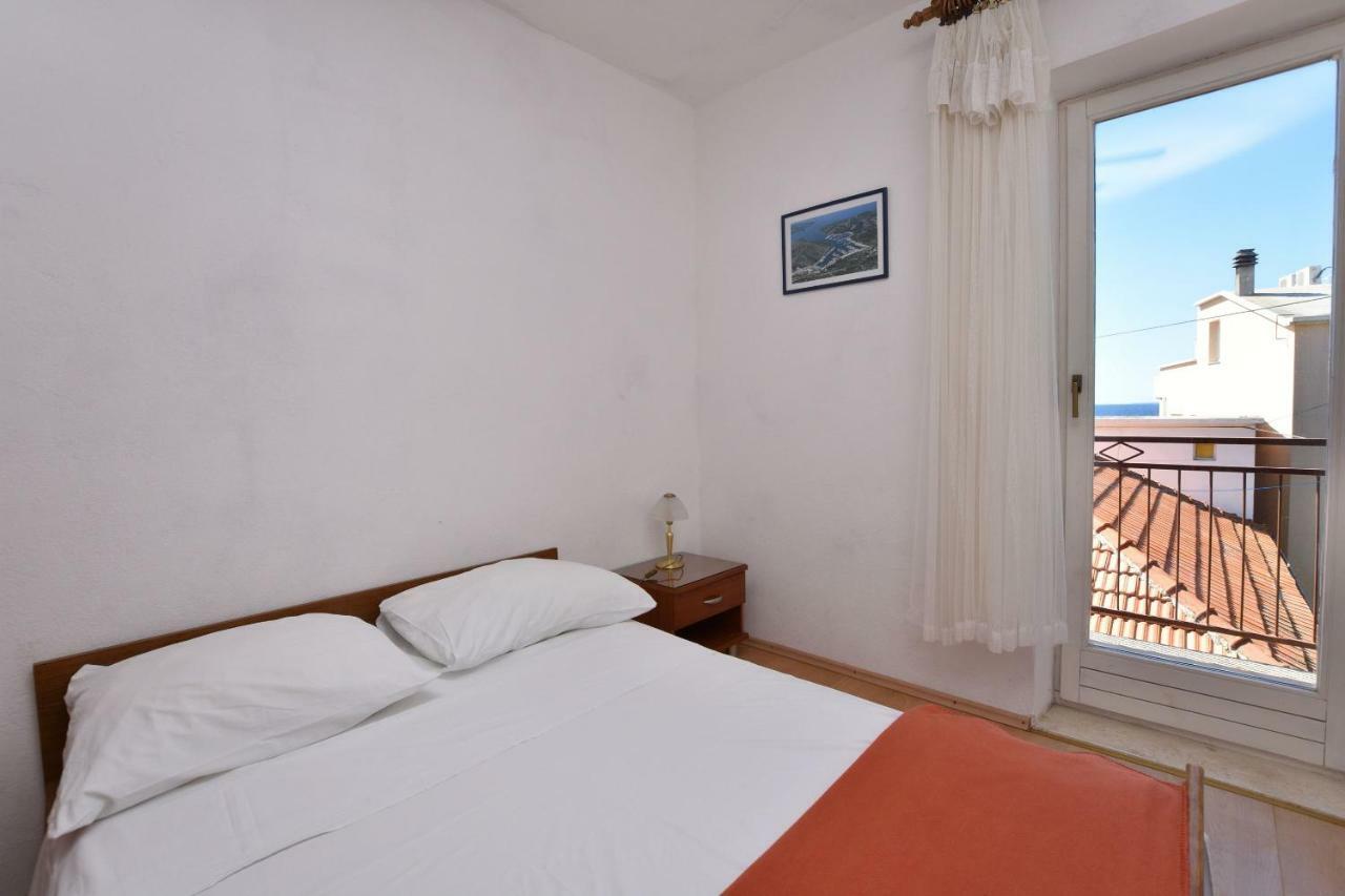 Apartments And Rooms Jakov Primošten Exterior foto